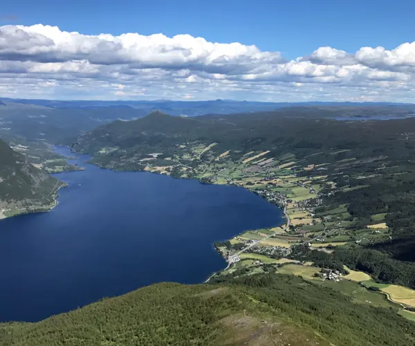 Utsikt fra Uksestigen i Vang